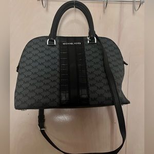 Used Micheal Kors purse